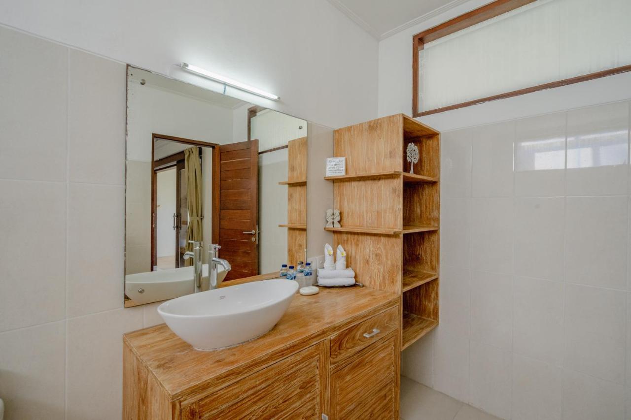 Villa Alleira Seminyak By Best Deals Asia Hospitality Exterior photo